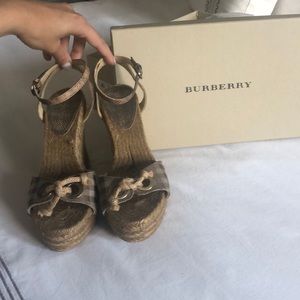 BURBERRY ESPADRILLES WEDGES